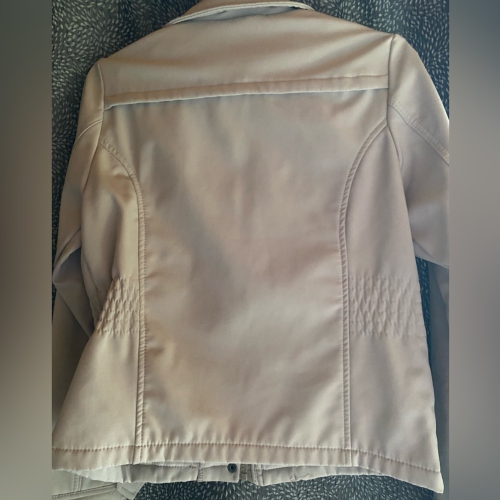 Jacket - Picture 3 of 9
